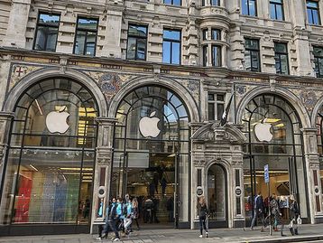 Apple e Google limitam concorrência, conclui investigação