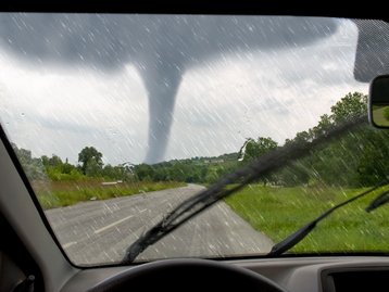 Amazon: motorista é advertida por parar entregas durante tornado