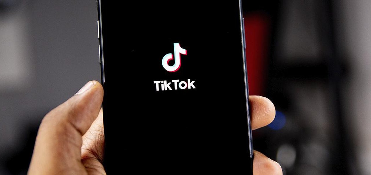 Moderadora processa TikTok após assistir vídeos 'perturbadores'