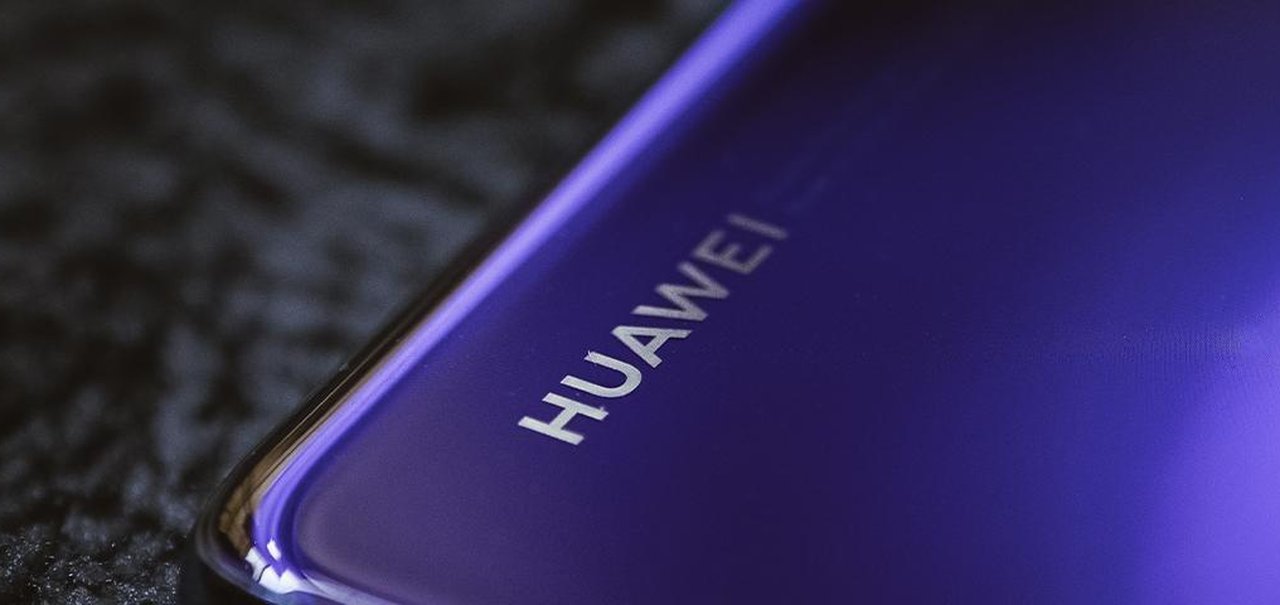 Huawei revela queda de até 30% na receita e prevê ano difícil