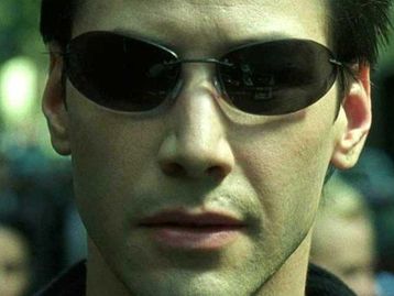 Matrix: Keanu Reeves doou 70% do salário para a ciência, dizem relatórios