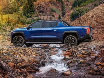 Primeira Silverado elétrica da GM é anunciada na CES 2022