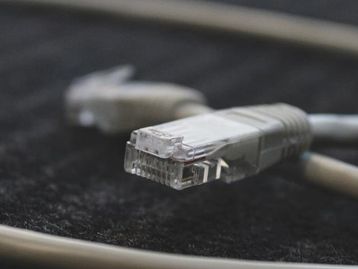 Chinês é preso após colocar fogo em cabos de 'internet lenta'