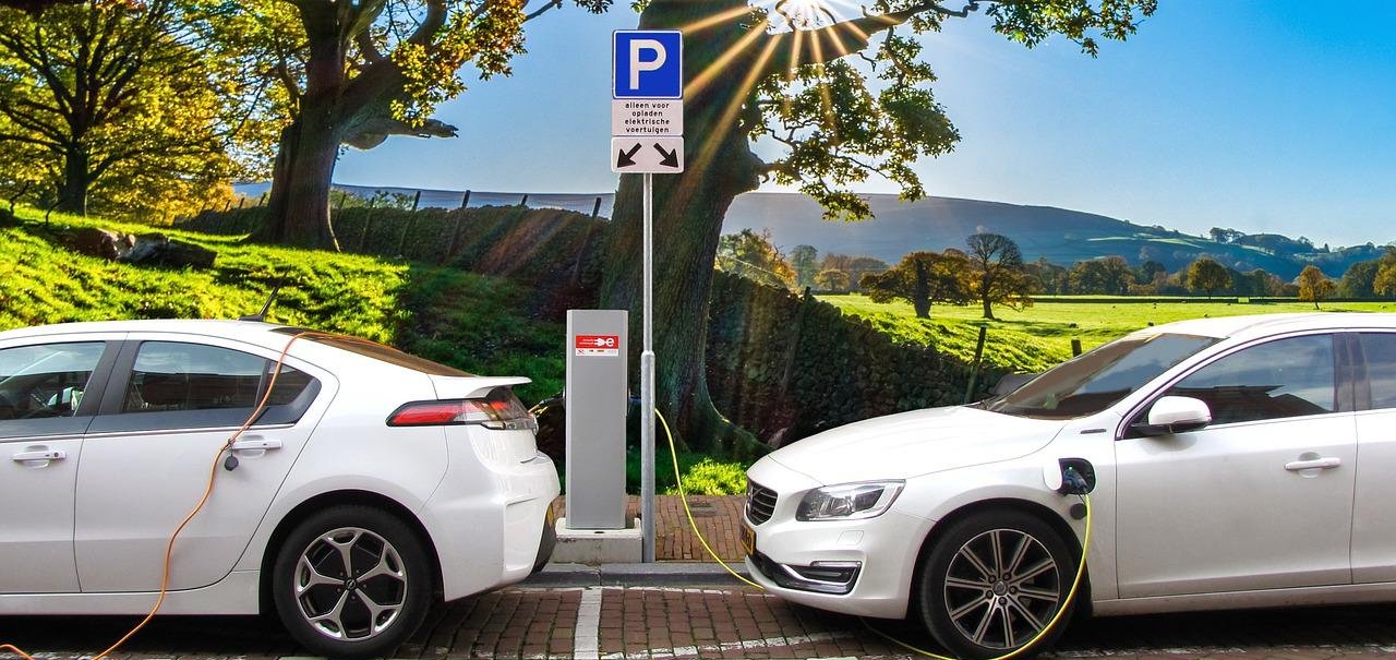 Carros elétricos: 5 empresas de celulares de olho nesse mercado