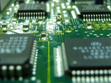 EUA dizem que crise dos chips continua ao longo de 2022