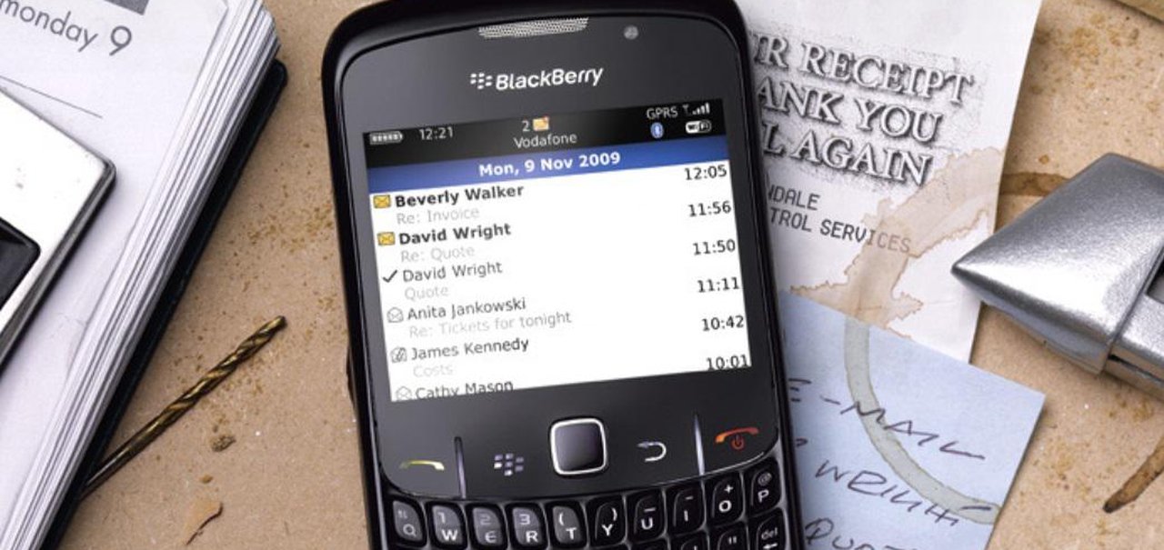 BlackBerry vai vender patentes de celulares e apps de mensagem