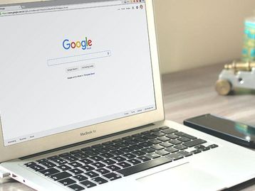 Google é criticado por dominar publicidade online na Europa