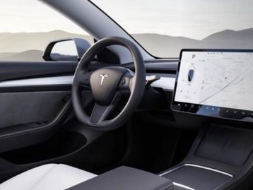 Tesla é a marca de carros mais pesquisada no mundo, diz estudo