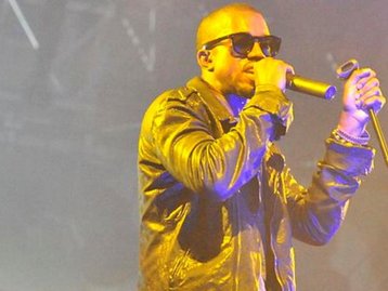 Kanye West recusa US$ 100 milhões da Apple por músicas de Donda 2