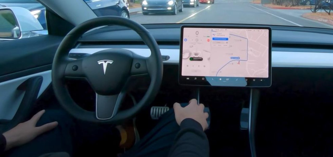 Segurança do Autopilot da Tesla é investigada na Alemanha