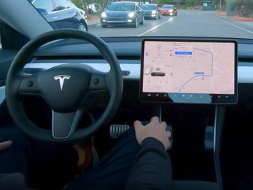 Segurança do Autopilot da Tesla é investigada na Alemanha