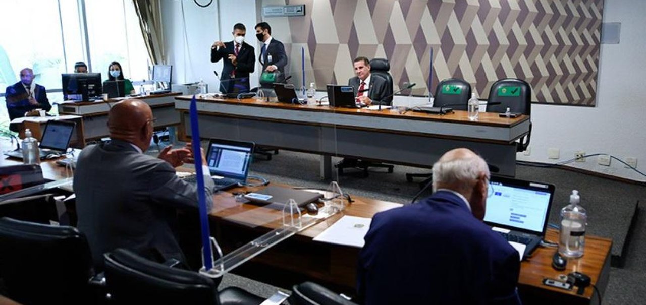 Projeto que regula setor de criptomoedas no Brasil avança no Senado