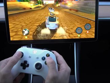 Elon Musk quer jogos da Steam rodando em carros da Tesla