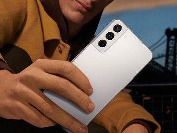 Samsung nega que reduz processamento do Galaxy S22 de propósito