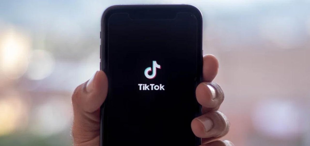 TikTok suspende transmissões ao vivo e novas postagens na Rússia