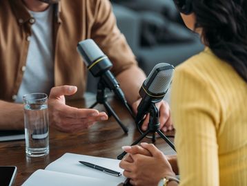YouTube prepara investimento de até US$ 300 mil em podcasters