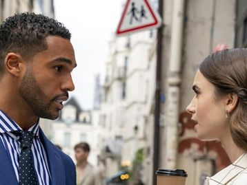 Emily In Paris: Lucien Laviscount volta para 3ª temporada da série