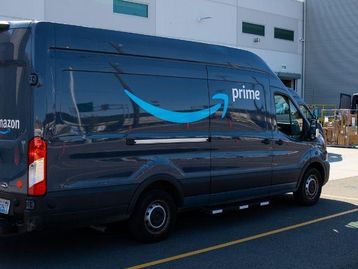 Amazon anuncia nova taxa nos EUA devido à guerra e pandemia
