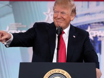 Juiz rejeita processo de Donald Trump contra banimento no Twitter