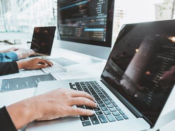 Kenzie e BK Brasil abrem vagas em curso grátis de programação