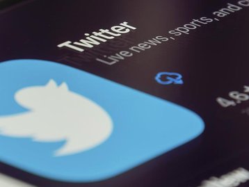 Elon Musk pode tentar comprar Twitter por um preço menor