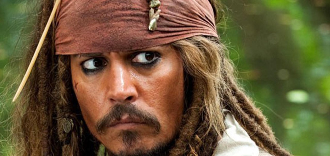 Johnny Depp viraliza ao imitar Jack Sparrow em ida ao tribunal