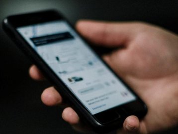 Uber ajuda a distribuir água e alimentos em cidades da Ucrânia