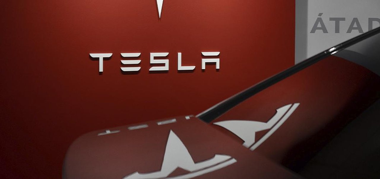 Tesla lidera em acidentes envolvendo carros autônomos