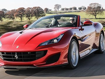 Ferrari: 60% dos carros da marca serão elétricos até 2026