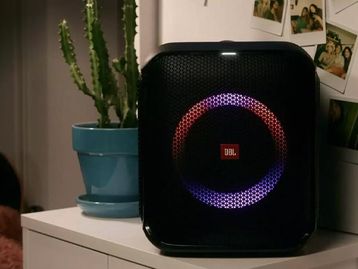 JBL lança caixa de som PartyBox Encore Essential por R$ 1.999