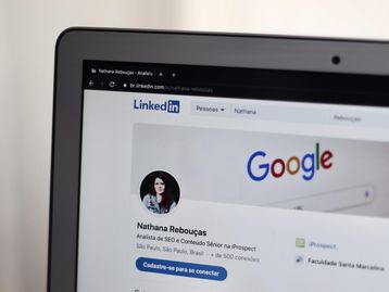 Saiba como anexar um currículo pré-existente no LinkedIn