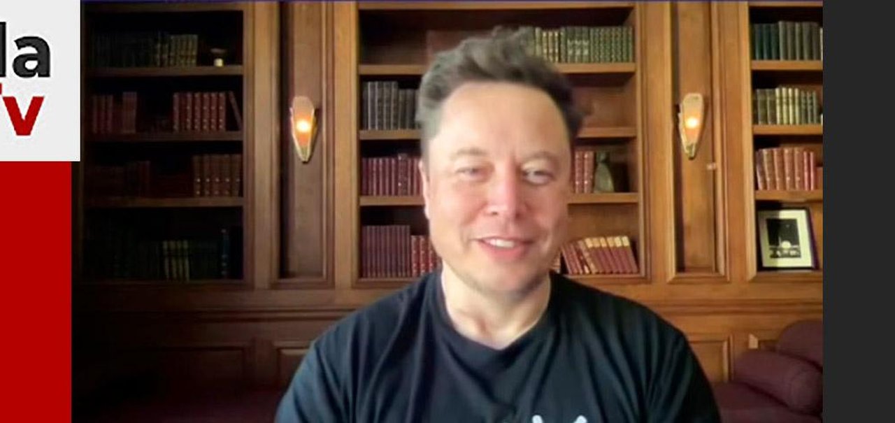 Canal do Flamengo é hackeado e mostra live falsa de Elon Musk