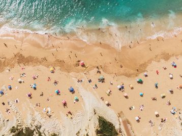Drone salva adolescente que se afogava na Espanha; veja o vídeo