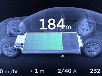 Tesla cobra R$ 24 mil para liberar 130 km em bateria de cliente