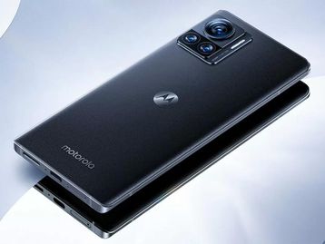 Moto Edge 30 Ultra e Razr 2022 serão lançados na quinta (11)