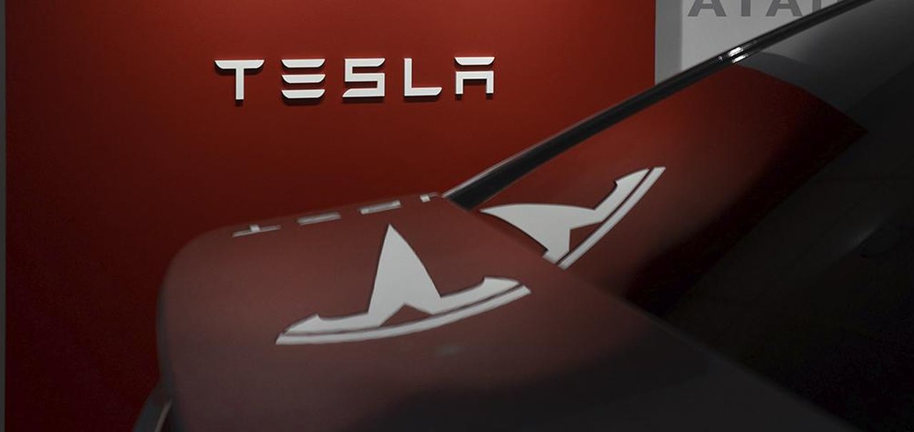 Elon Musk revela segredos por trás dos logos da Tesla e SpaceX