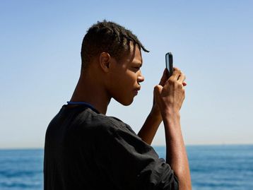 iPhone 14 'via satélite' só depende de negociação com operadoras 