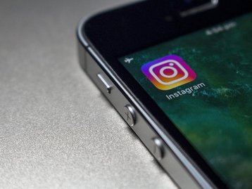 Bug no Instagram e Facebook reproduz áudio mesmo com celular no mudo