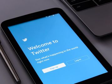Twitter 'copia' interface de vídeo do TikTok em atualização