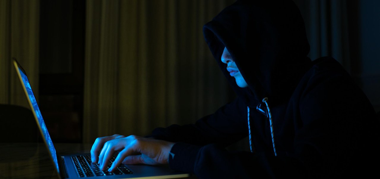 Hacker que assediava colegas de classe é condenado por cyberstalking