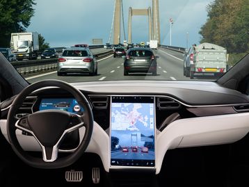 Tesla dobra lucro trimestral, mas receita fica aquém do esperado