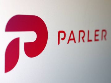 Parler expõe acidentalmente e-mails de políticos e influenciadores