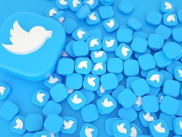 Twitter chama de volta parte de seus funcionários demitidos