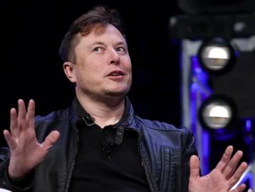 Twitter: senador dos EUA diz que pode tomar medidas contra Musk