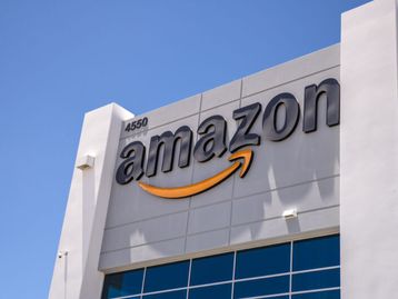 Amazon inicia demissão em massa com cortes na assistente Alexa
