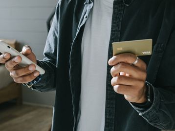 Cartões Visa podem ser usados para compras no WhatsApp