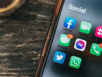 TikTok, Kwai, Telegram e a comunicação em camadas