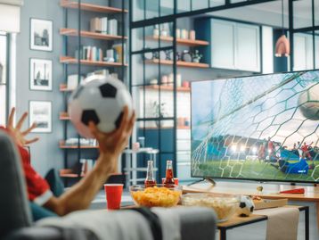 Como assistir a Copa na TV sem antena? Gambiarra viraliza na web