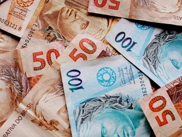 PIX bate recorde com 99,4 milhões de transações em um dia