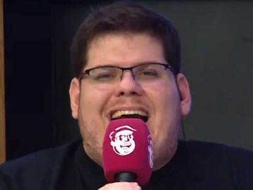 Casimiro alcança 5 milhões de usuários no YouTube em jogo da Copa